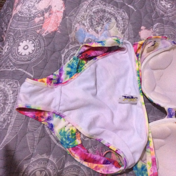 Bikini set - Picture 4 of 5